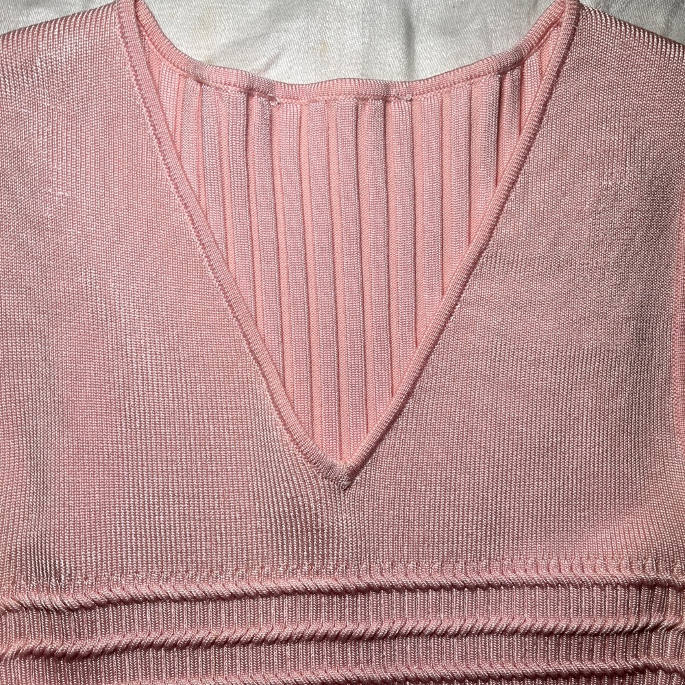 Y2K Stretchy Knit Tank - Picture 3 of 4
